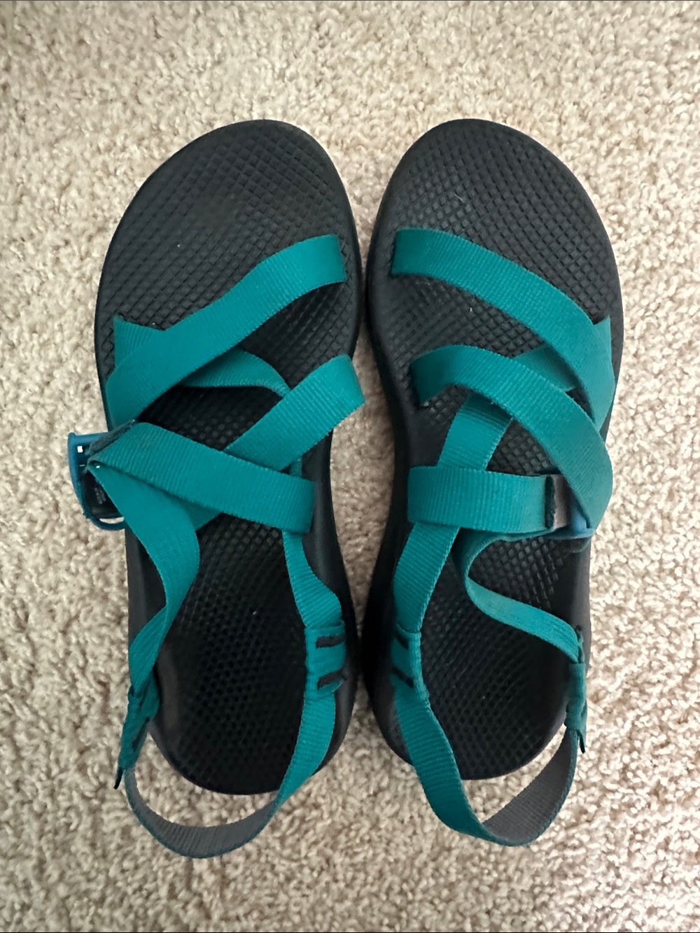Women's Teal Banded Chaco size 9